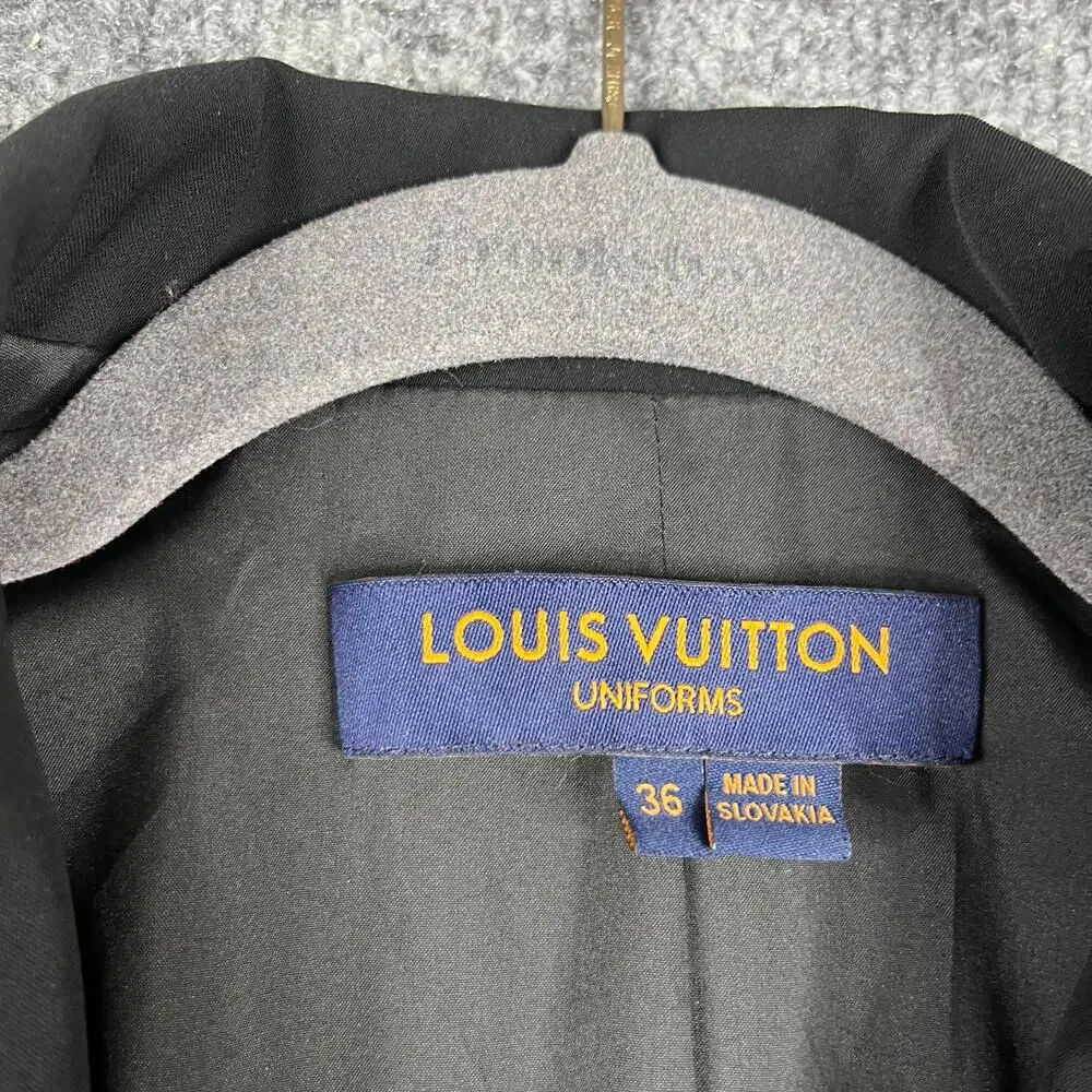 Louis‎ Vuitton Uniform Blazer Womens Size 36 Black Tailored Button Front Uniform